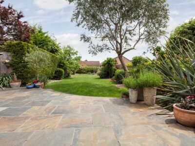 Patio garden ideas Harpenden